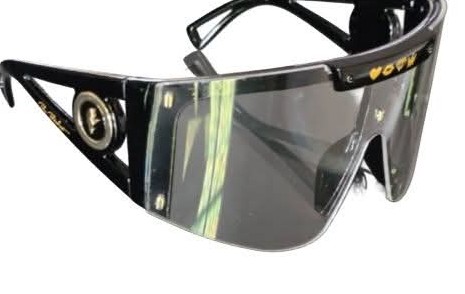 Onyx Clear — Black / Transparent 1N1K frame